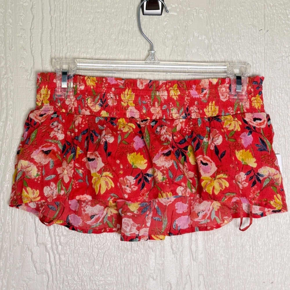 Rip Curl Moonshadow Red Floral Smocked Ruffle Bandeau Top Womens Medium NEW
